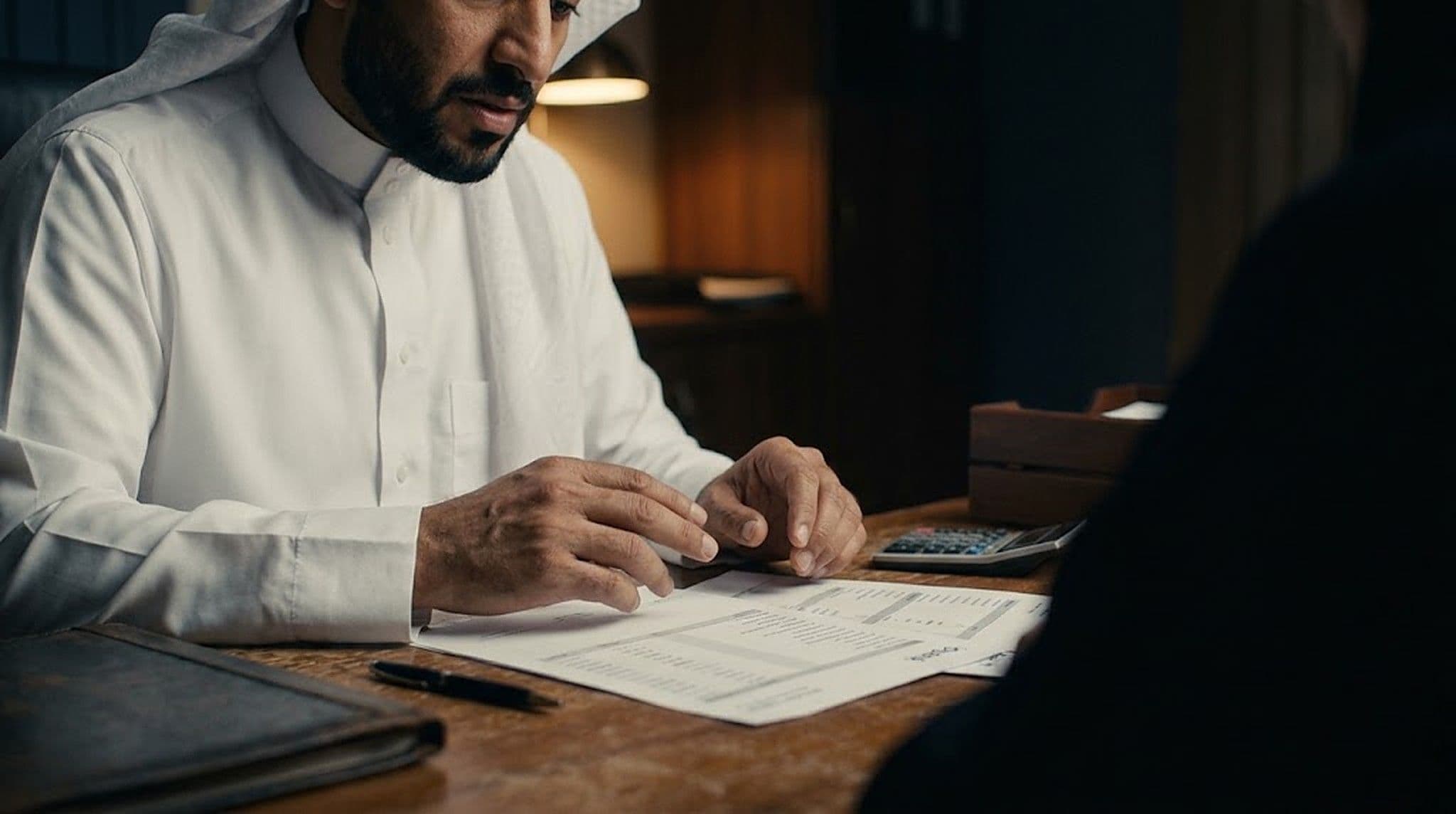 الاختصاص القضائي للجنة الفصل في المخالفات والمنازعات التمويلية: النطاق ومواطن التنازع